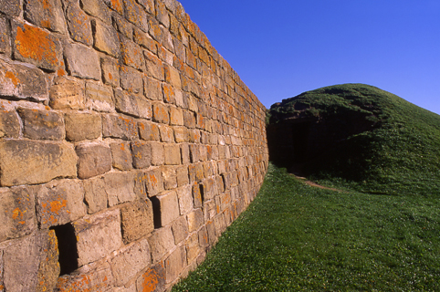 image025