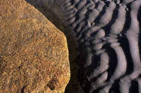 image023