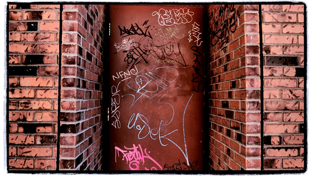 image001